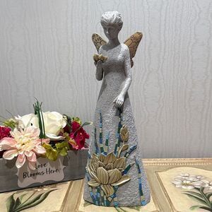 Garden Angel Butterfly Wings Lotus Flowers Resin 15”